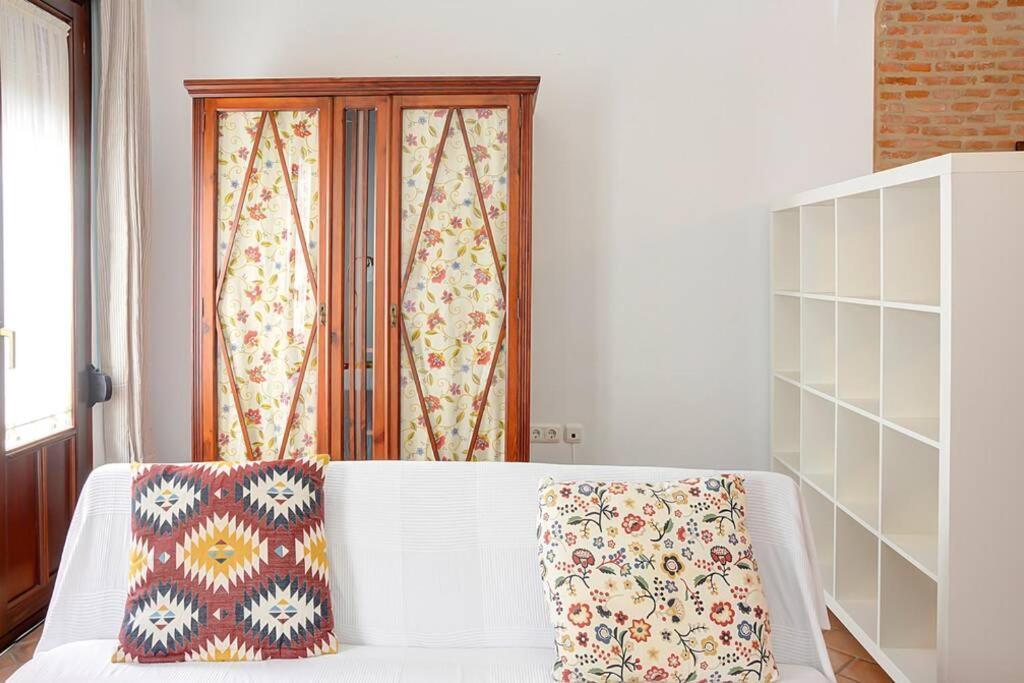 Apartamento Santa Cruz Seville Ngoại thất bức ảnh