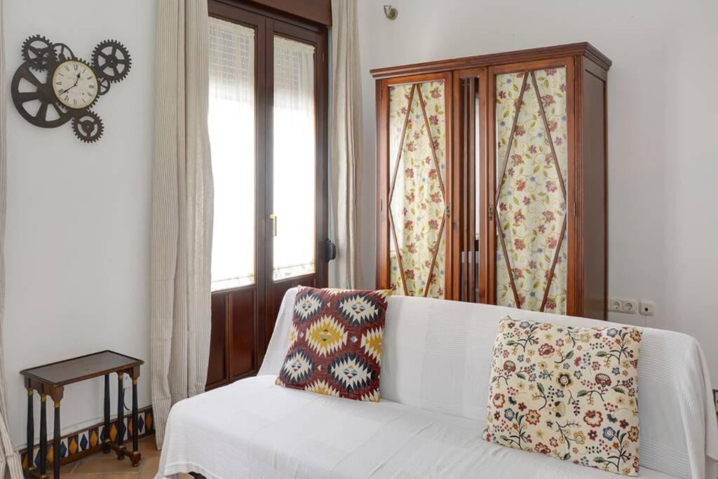 Apartamento Santa Cruz Seville Ngoại thất bức ảnh